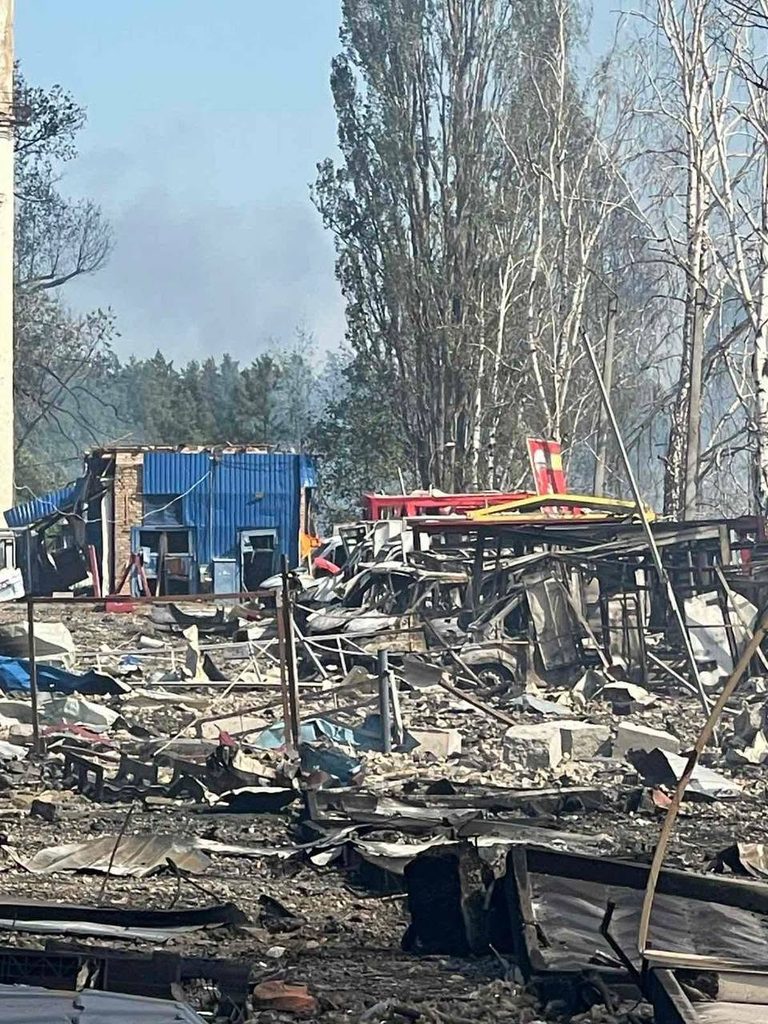 Завод Чиста вода у селі Мила